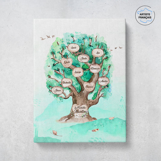 Tableau arbre de vie personnalisé famille qui représente un Arbre de vie personnalisé de chêne massif peint en aquarelle avec des feuilles de couleur turquoises. Les prénoms et les textes sont personnalisables.